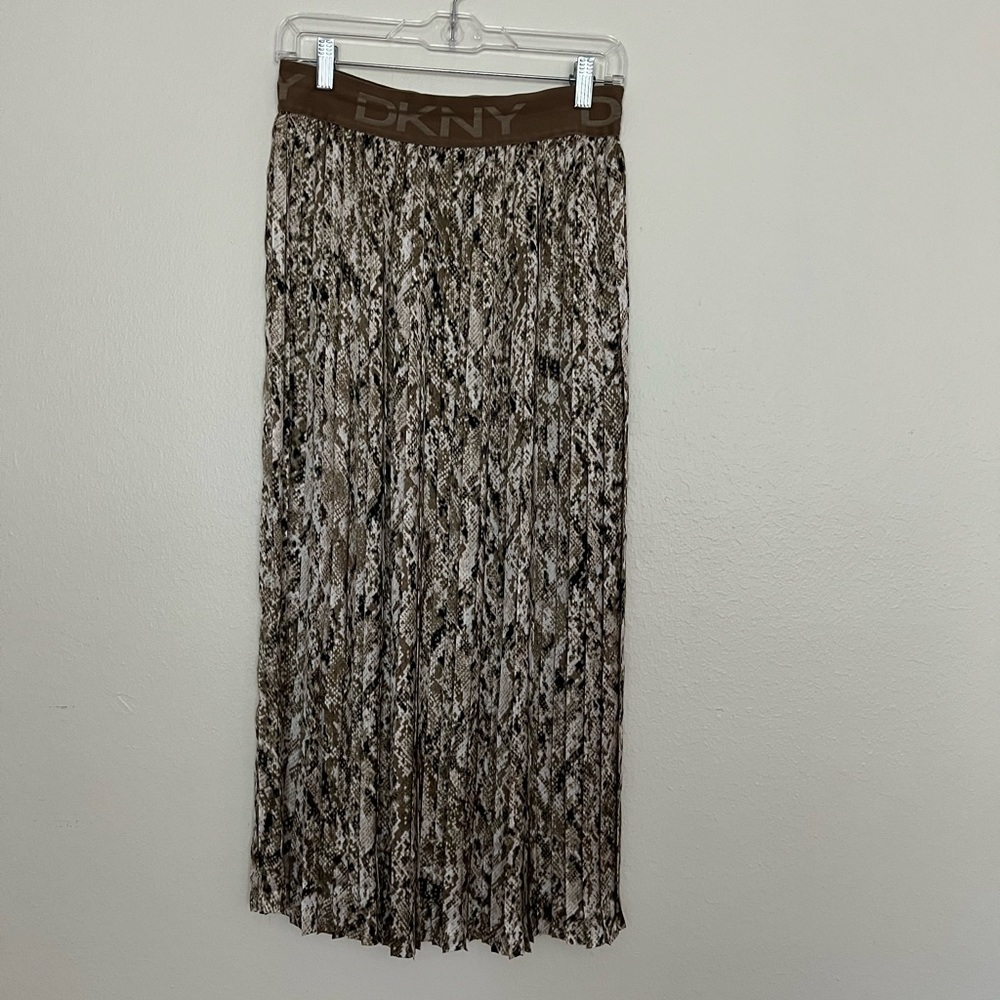 - DKNY leopard print long skirt - Picture 1 of 7